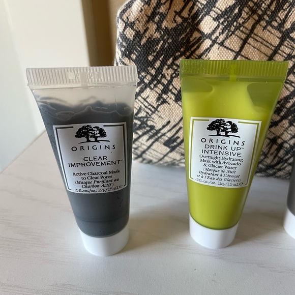 Origins mask bundle with makeup bag - Picture 4 of 4